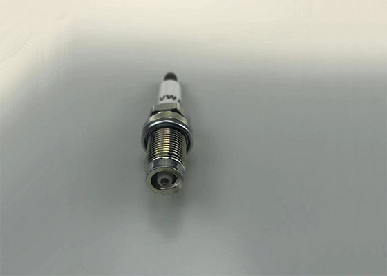 Audi A1 A3 VWのゴルフJetta Tiguanの座席Skodaのための03C905601 03C905601Bプラチナ点火プラグ